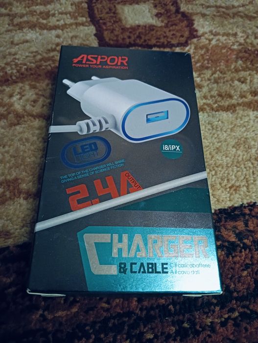 Ładowarka LED telefon