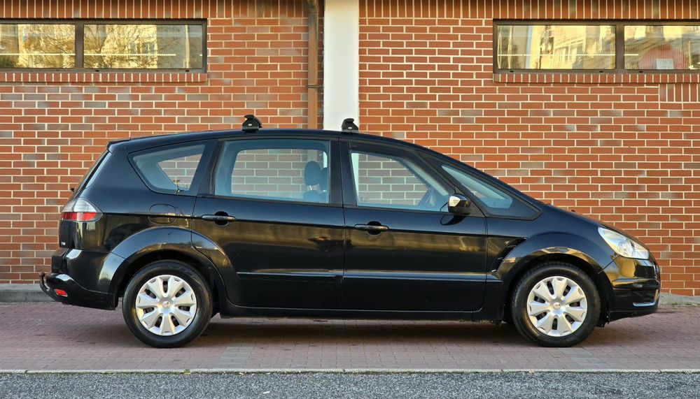 Ford S-MAX 1.8 TDCI 125cv   |  7 LUGARES