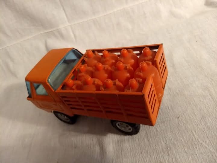 Camioneta de distribuição de Gás - metal e plastico Anos 70