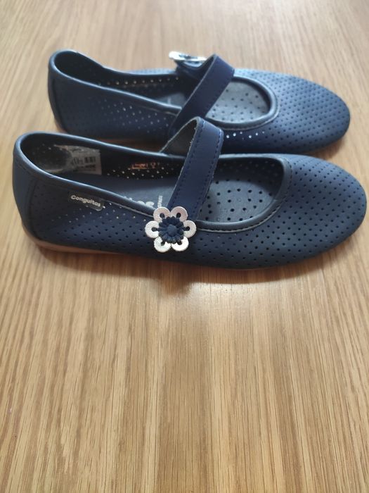 Merceditas 12€ menina azul tamanho 30