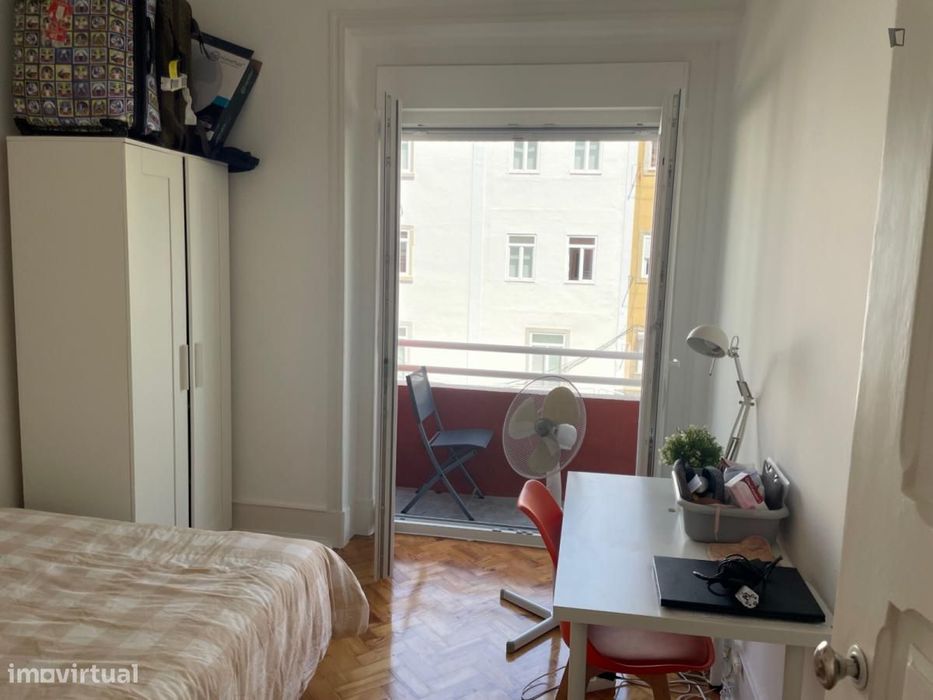 Quarto - localizado em Penha de França Lisbon