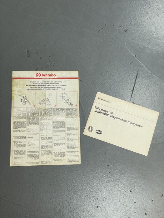 Посібники користувача Audi 100 C3. Німеччина, Франція. Сервісна книга