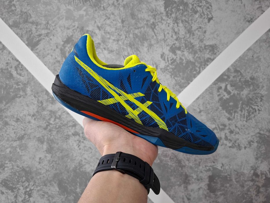 Кросівки чоловічі волейбольні Asics Gel-Fastball