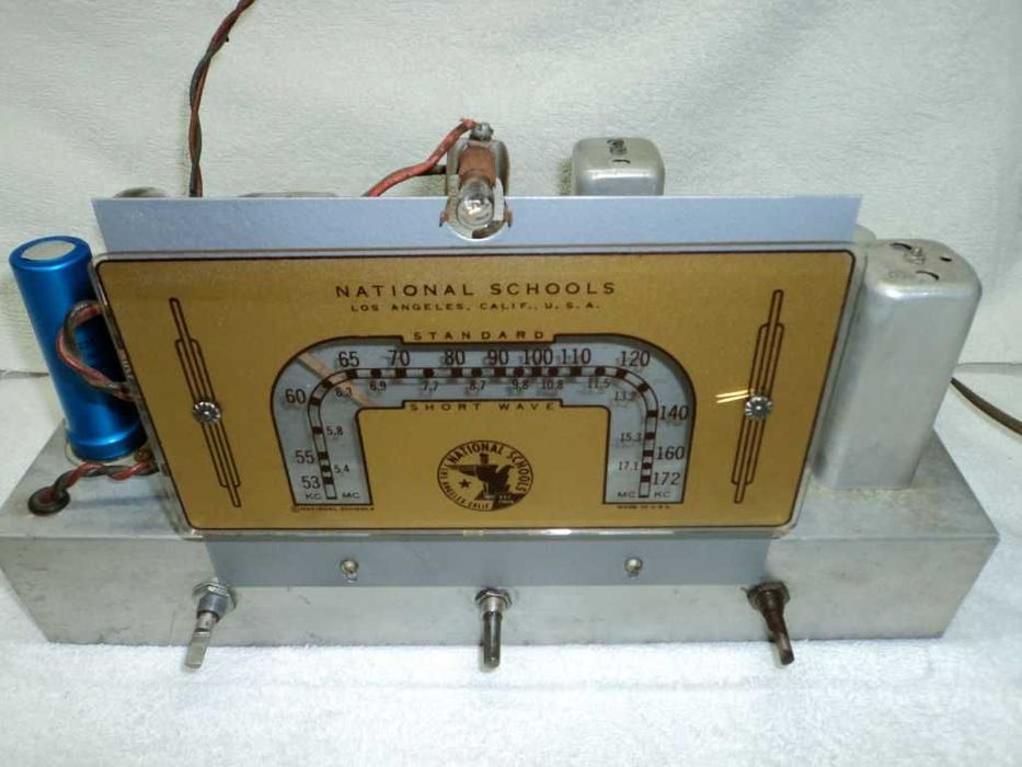 Rádio a válvulas da National Schools, Rádio Escola por Correspondência