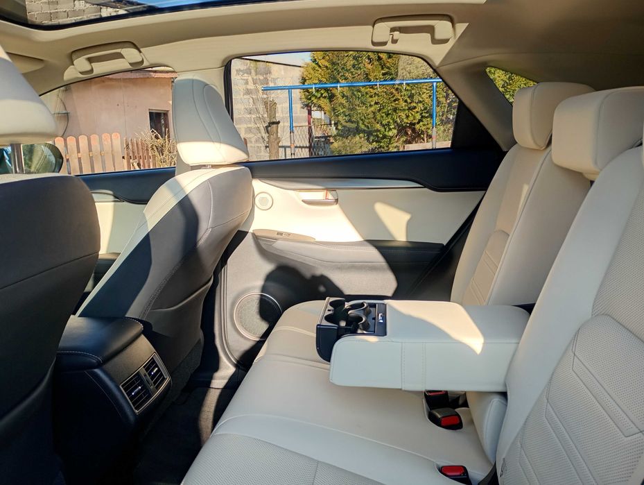 Lexus NX300H  E-FOUR Elegance AWD