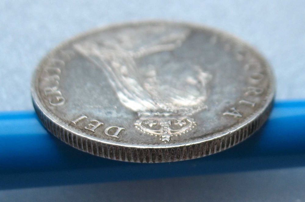 Серебряная монета Великобритании, флорин 1887