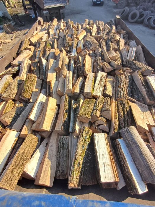 Дрова дубовые колотые Харьков — сухие, качественные, доставка