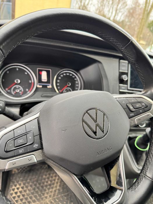Samochód Volkswagen Transporter t6