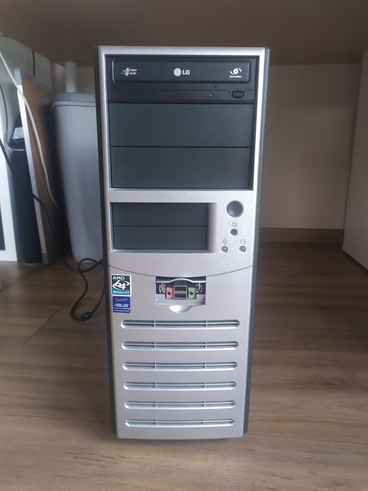 Komputer stacjonarny