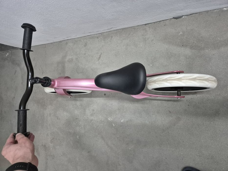 Rower biegowy Lionelo różowy