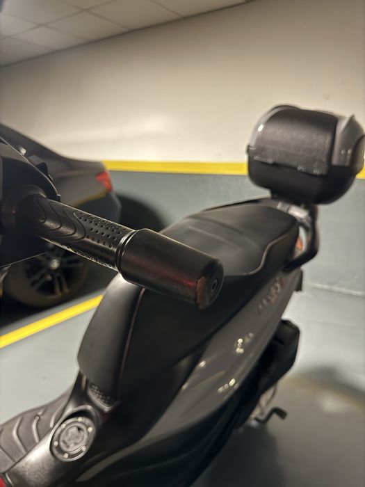 Piaggio Medley 125s