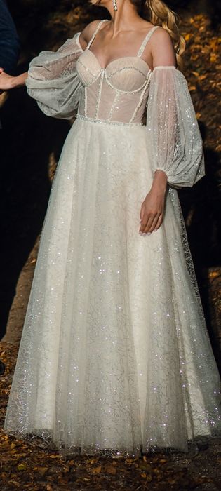 Suknia ślubna brokatowa gorsetowa