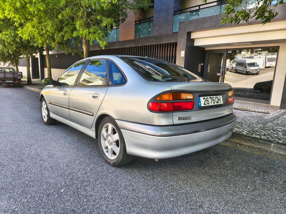 Renault laguna 1.6 gasolina
