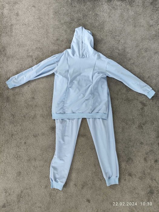 Спортивний костюм для вагітних