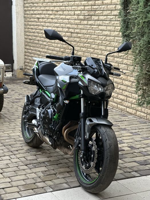 Kawasaki Z650 (2023) — Родной пробег 5 тыс. км, 1 владелец (ABS + Traction Control)