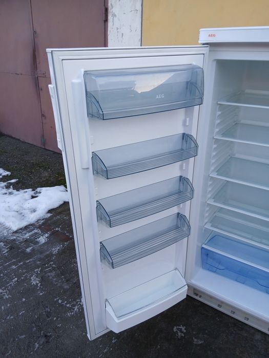 Lodówka chłodziarka flirmy AEG OKO-SANTO SUPER energooszczędna.