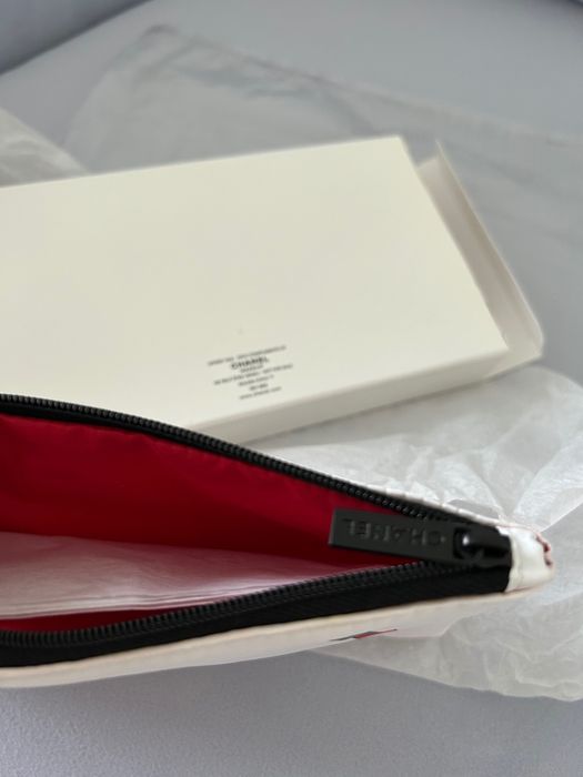 Косметичка та футляр для помади  Chanel, оригінал бʼюті серія