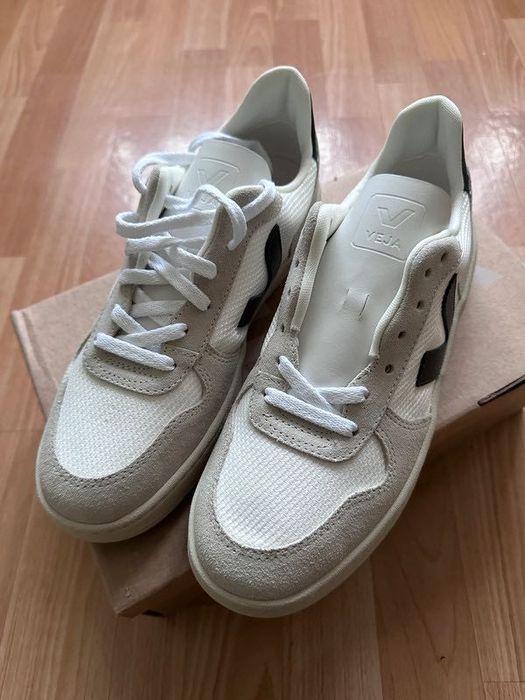 Buty VEJA V-10 BIAŁY Buty Sportowe VX.010.1380.B Rozmiar 41 / 26 CM