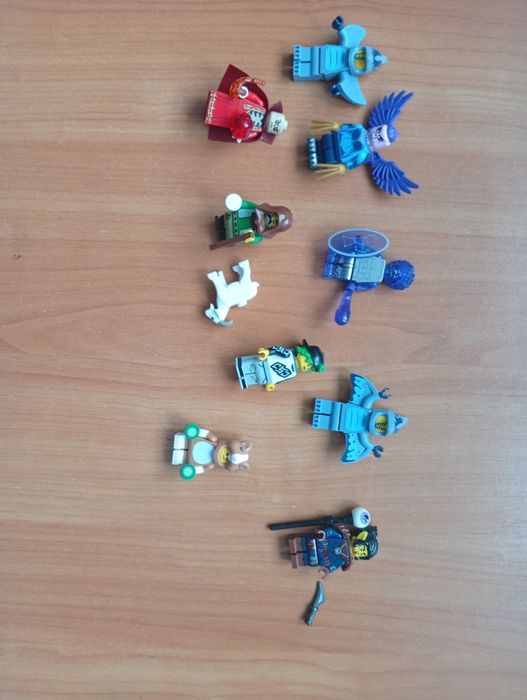 Коллекционное Лего серии минифигурок