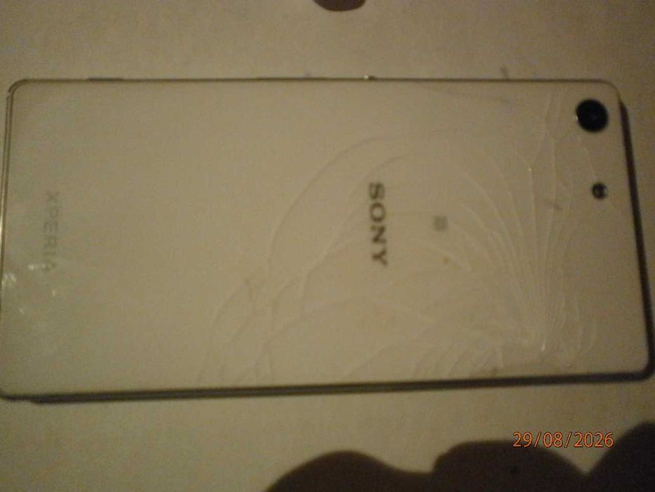 Smartfon Sony Xperia M5 E5603 3/16GB Biały Komplet.