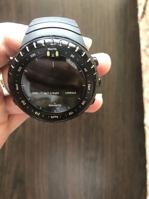 Годинник Suunto Core
