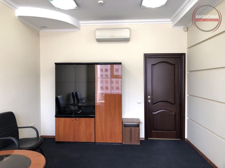 Оренда офісу в центі міста--у