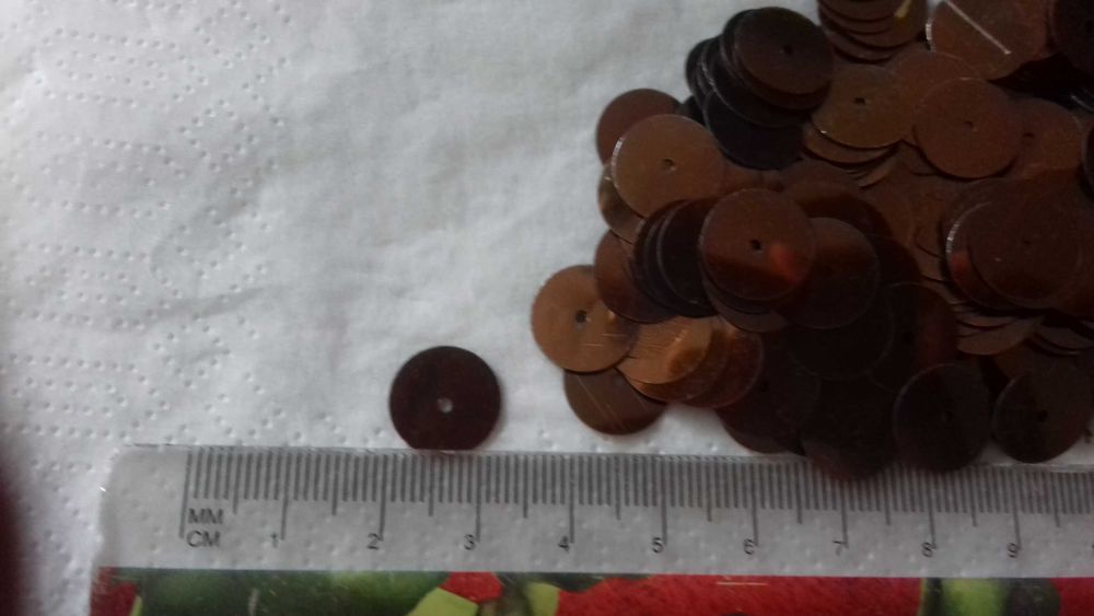 Пайетки коричневі 1 см діаметр