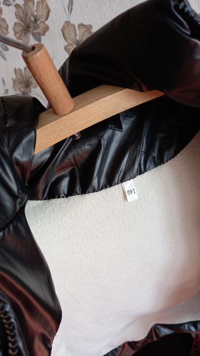 Весняна куртка на дівчинку