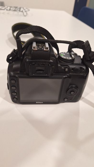 Câmera fotográfica Nikon D3000