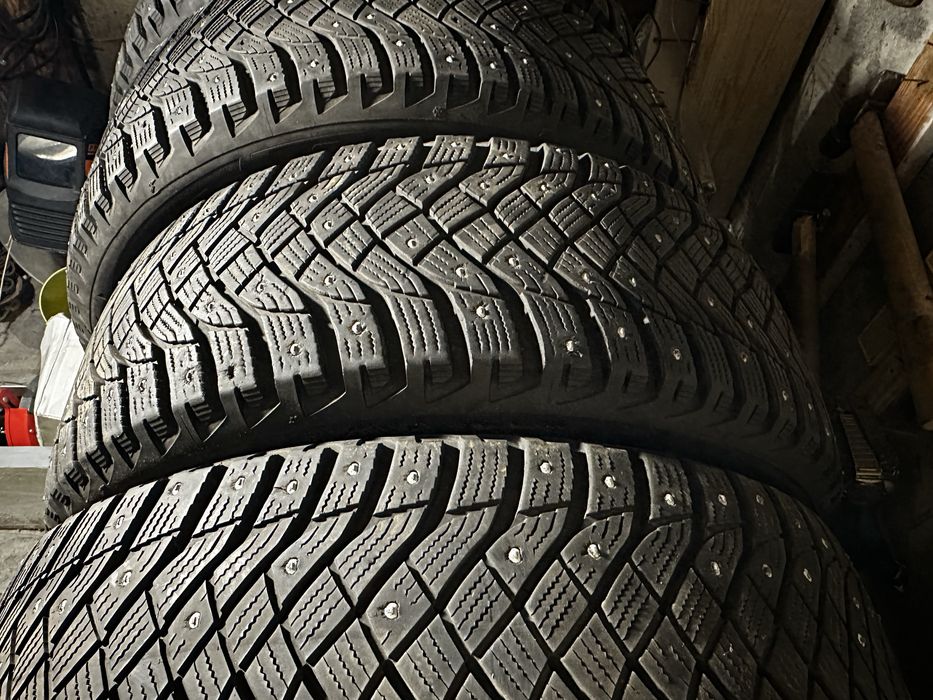 Goodyear 225 55 r17 стан Нових