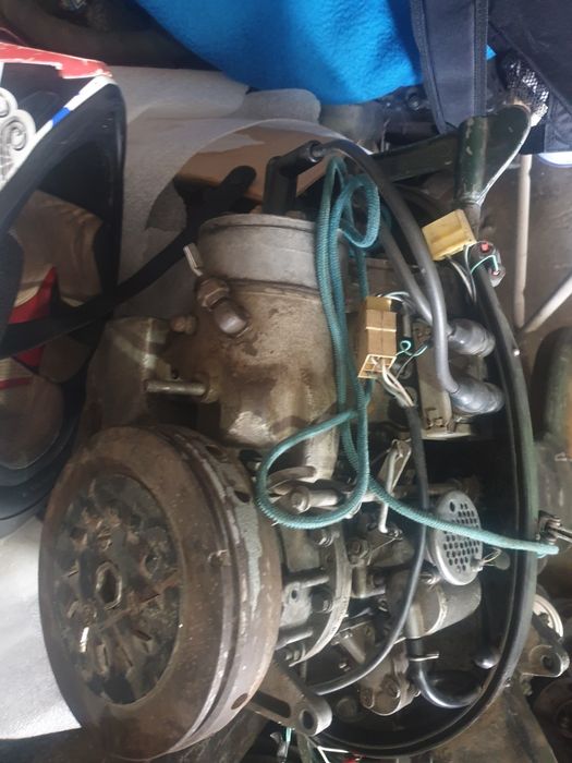 Бензиновий мотор катера човна бензиновий 25