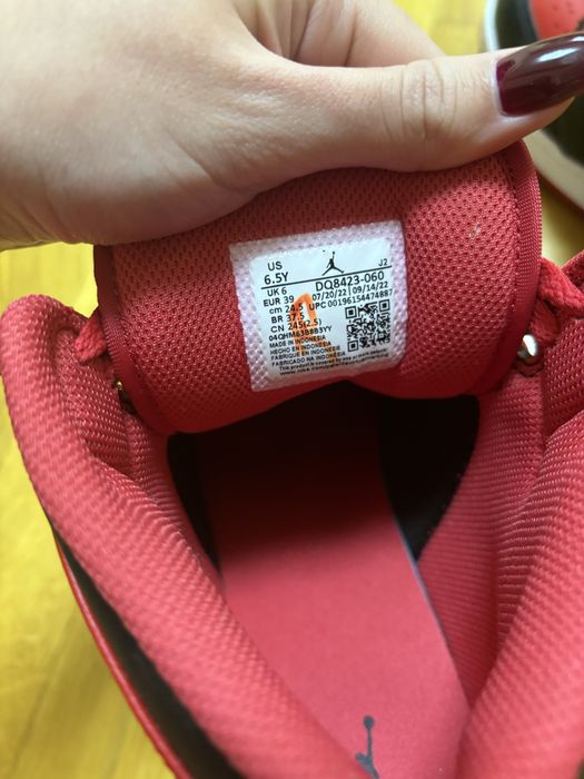 Nike jordan 1 mid оригінал