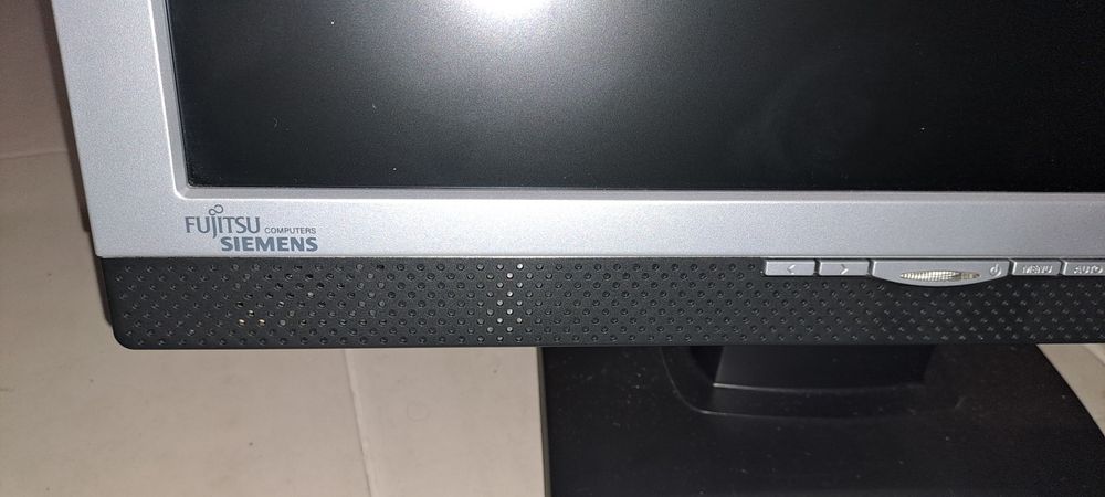 Ecra lcd Fujitsu 19 polegadas