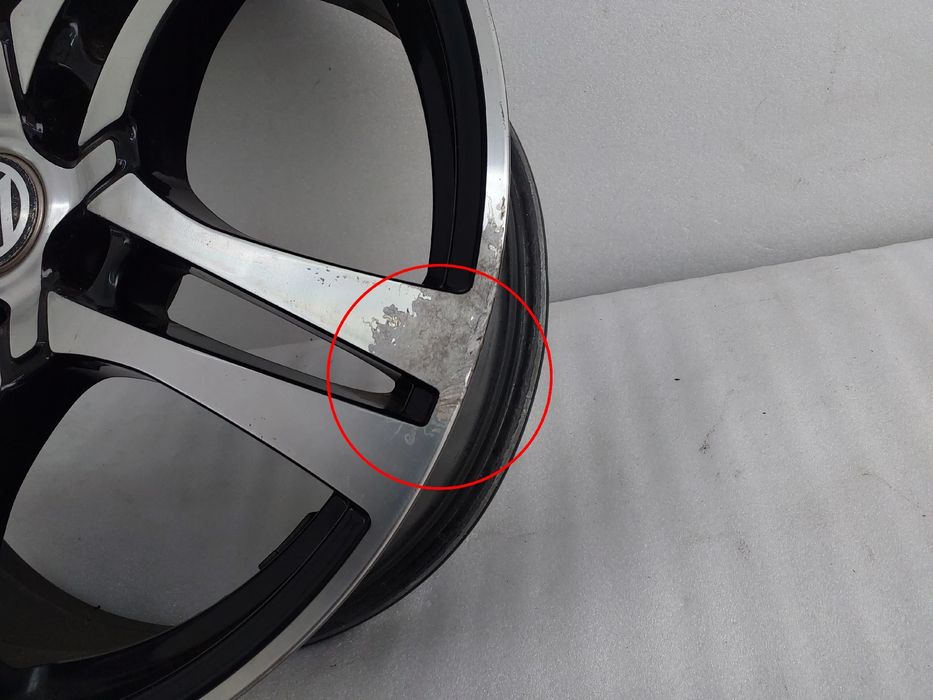 Jante trás direita VOLKSWAGEN Golf VII (5G1, BQ1, BE1, BE2)