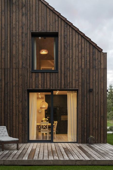 Deski elewacyjne palone,modrzewiowe, rustykalne.  Shou Sugi Ban