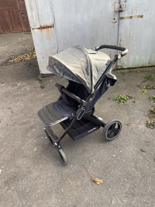 Дитяча коляска в добром стані