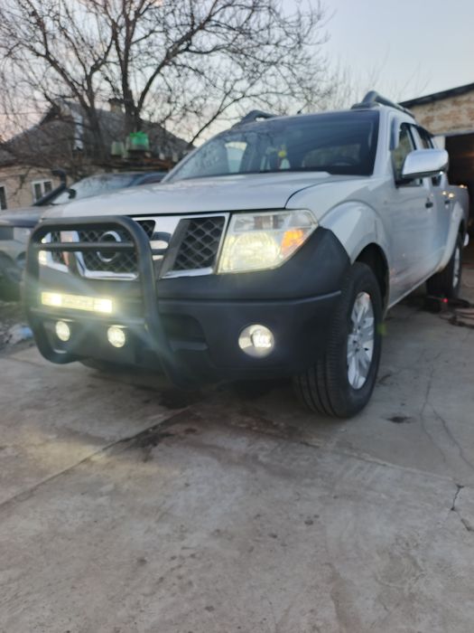 Продам nissan navara d40