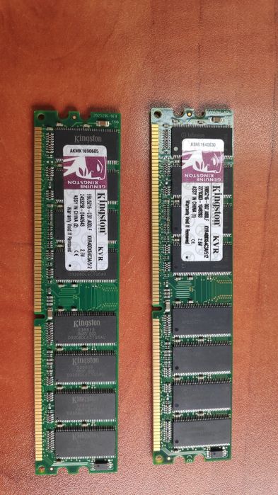 Placa memória Kingston DDR400 512mb