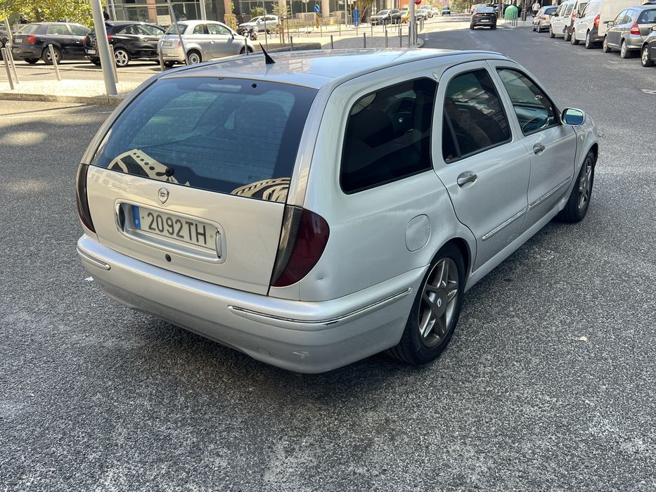 Lancia Lybra 1.9 JTD 115cv Nacional Bom Estado 2002/07 foto 4