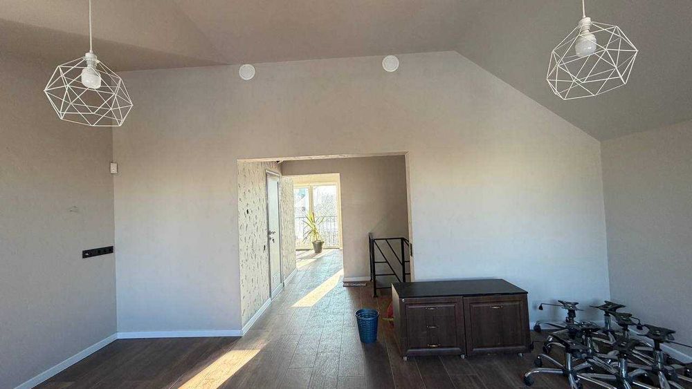 Таунхаус з Ремонтом Буча, вул. Вокзальна 74б Оф.2%