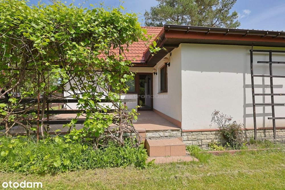 Dom letniskowy nad Narwią k. Serocka