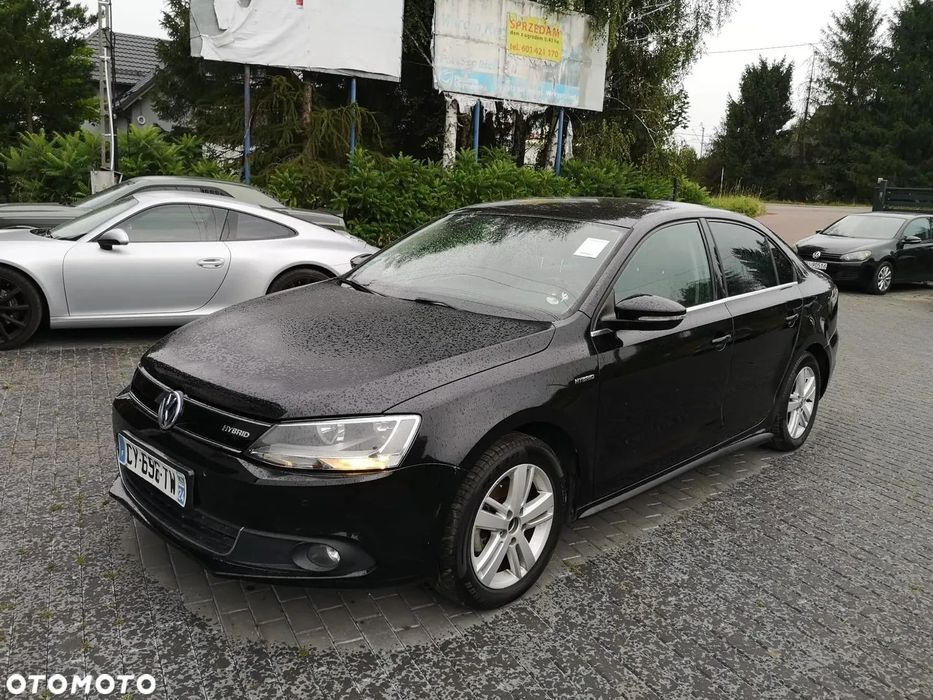 Volkswagen Jetta Okazja VOLKSWAGEN Jetta 1,4 hybryda 2013R  Klima  alufelgi
