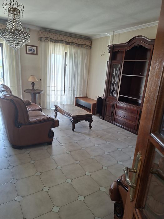 Moveis de sala mesa cadeiras sofas