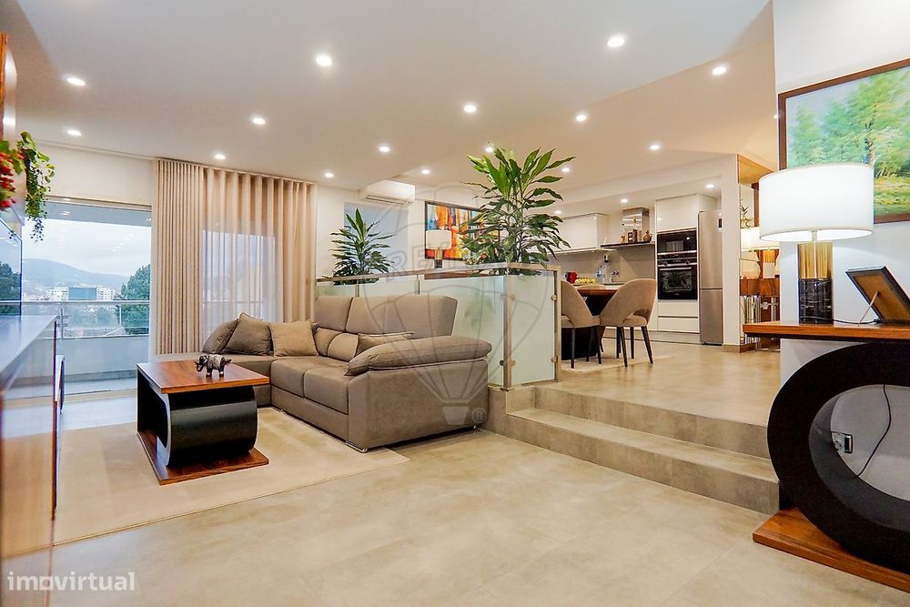 Apartamento T4 para venda — Amarante (São Gonçalo), Madalena, Cepelos E Gatão, Porto