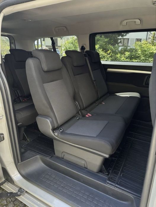 Odstąpię leasing -Toyota Proace 9 osób | idealny  stan