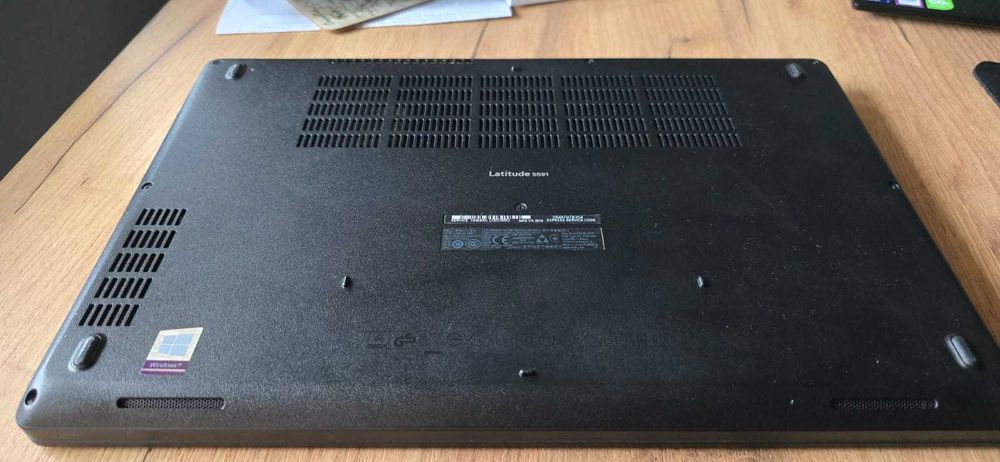 Dell Latitude 5591 – i7 / 16 GB RAM / 512 GB SSD / GeForce 2 GB