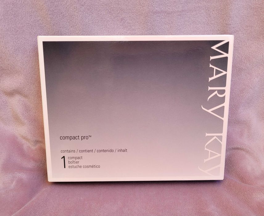 Paleta Mary Kay duża bez wypełnienia