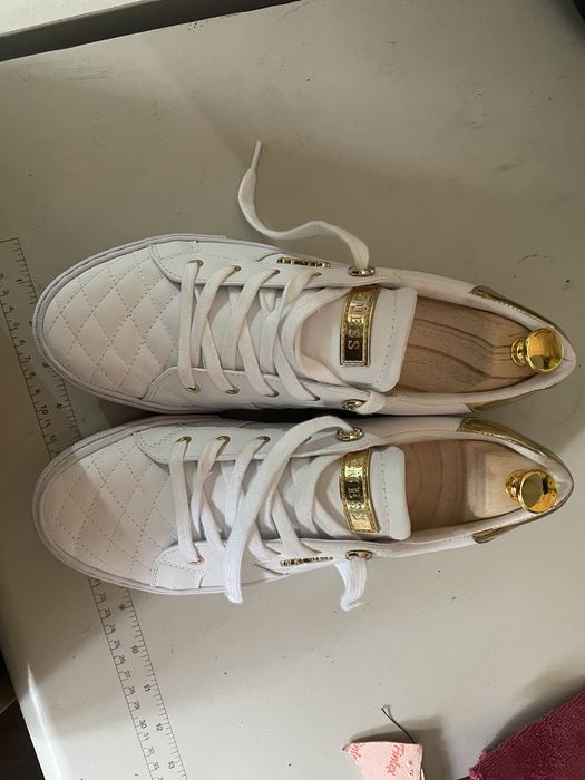 Кроссовки женские Guess 40-41 (27см)
