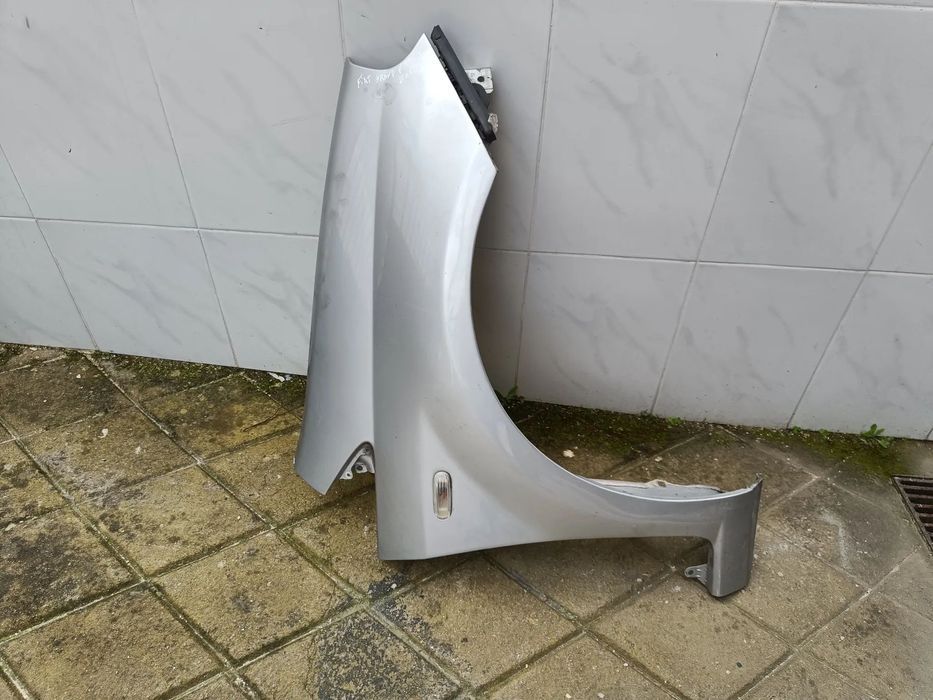 Guarda lamas Fiat grande Punto 2010