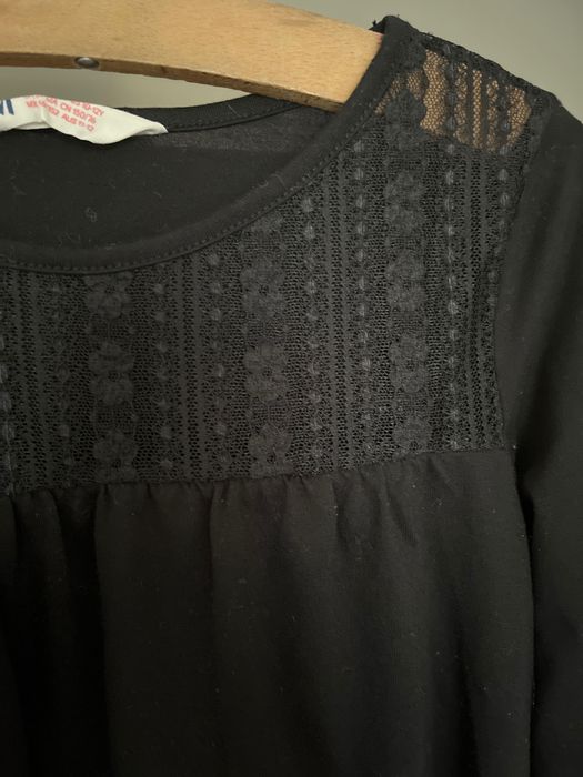 Piękna dziewczęca bluzka z koronką 147-152